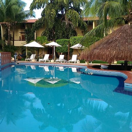 Praia de PipaSolar De Pipa Elegance Flat - Frente Piscinaアパートメント エクステリア 写真